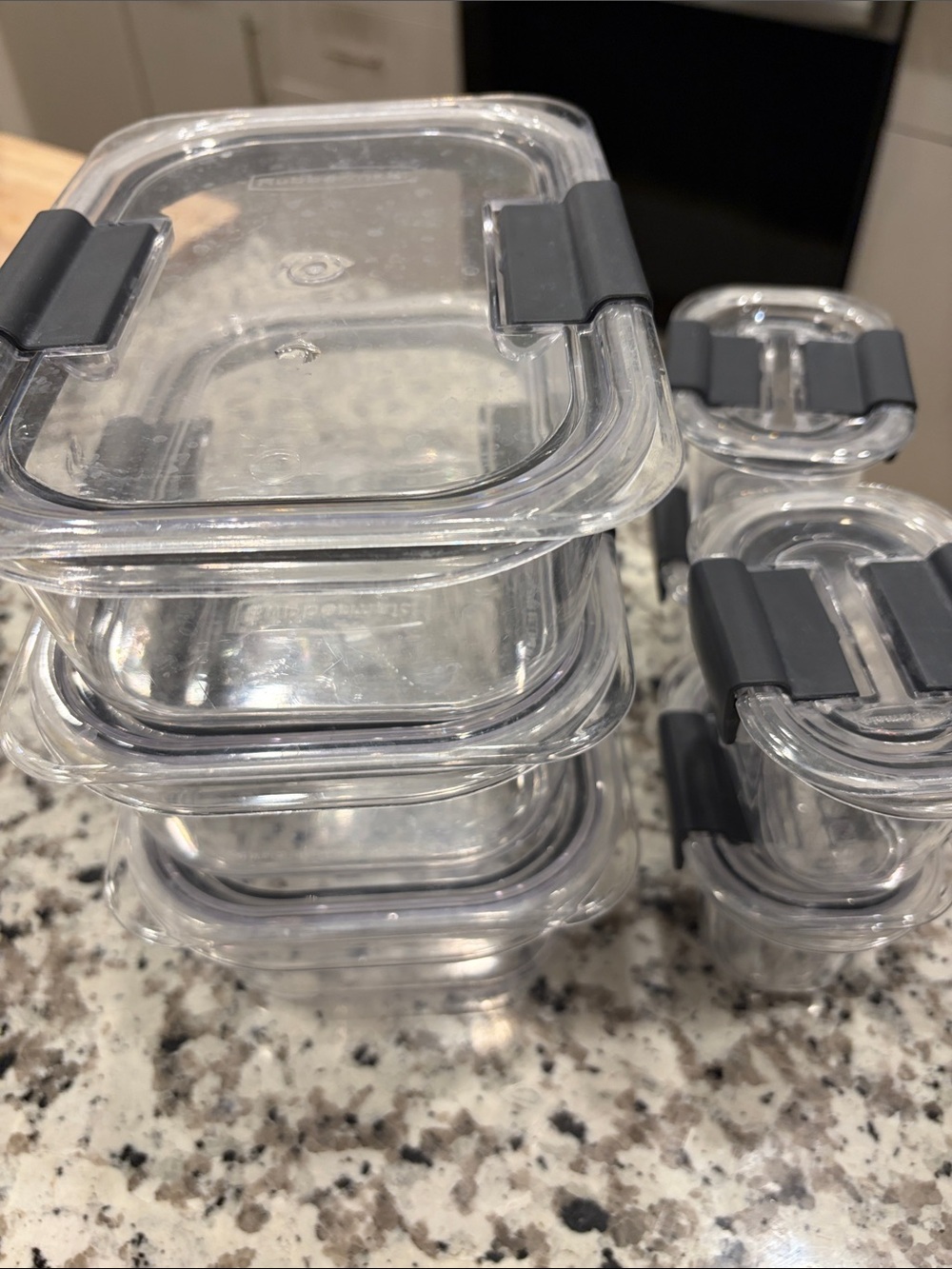 Rubbermaid Brillance Food Storage Containers with Gray Lids (Set)